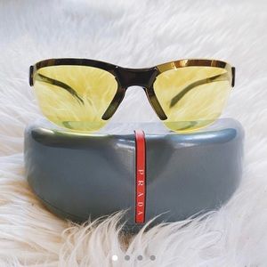 Authentic Prada yellow athletic sunglasses. These sunglasses w/ case